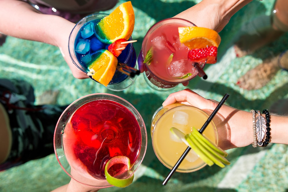 Super low calorie cocktails for summer sipping and getting skinny