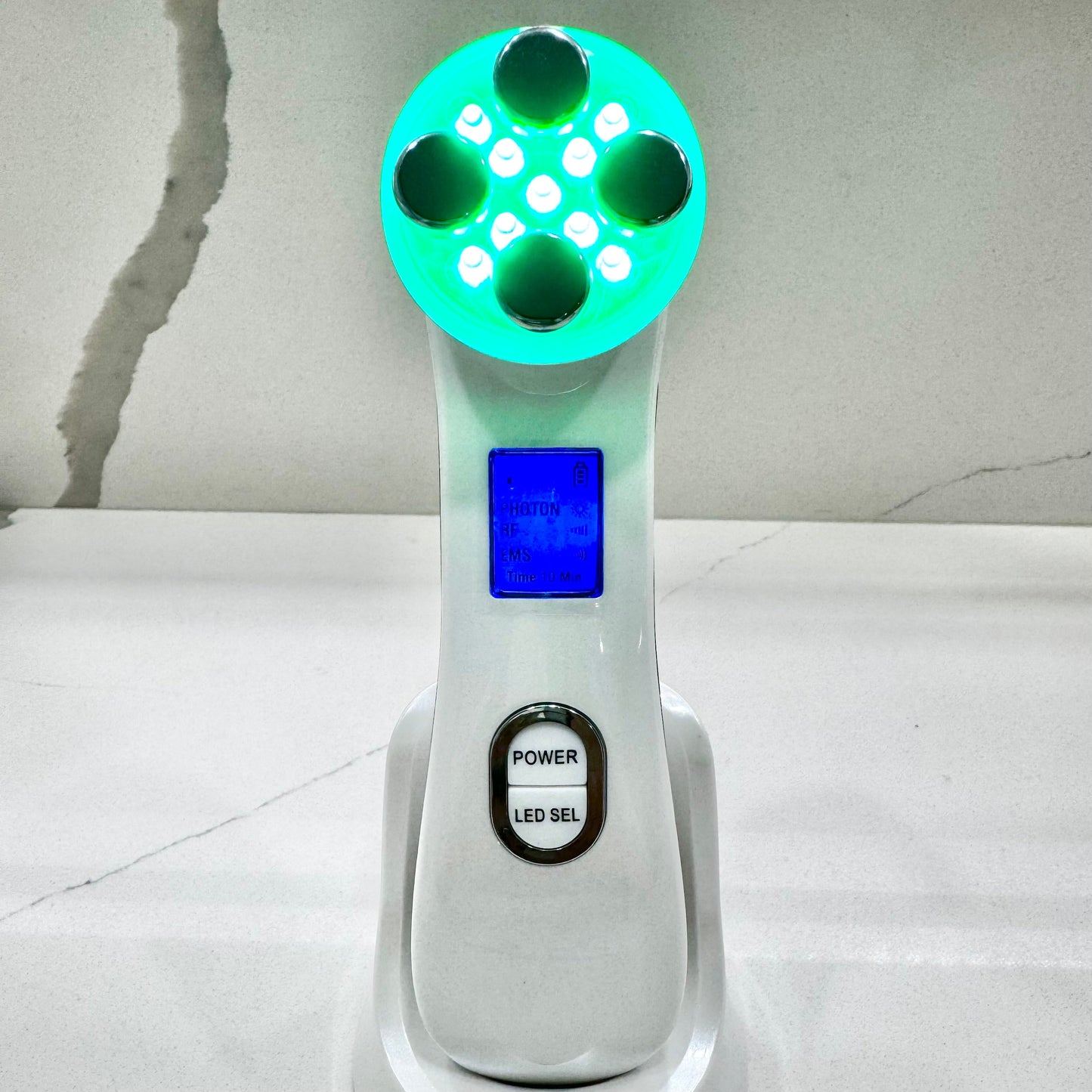 LED V-EAUTY